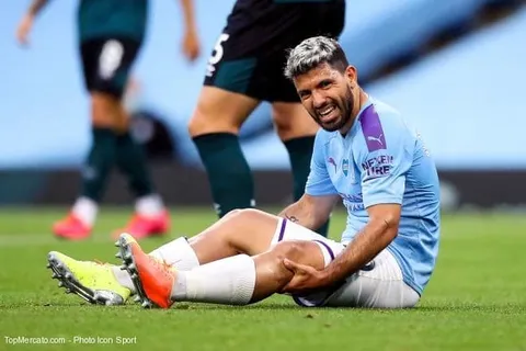 Man City : Guardiola a pris la défense d’Aguero