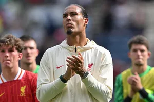 Liverpool : “il peut encore franchir une étape”, le capitaine Virgil van Dijk désigne son successeur potentiel pour le brassard