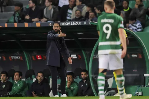 Mercato - Manchester United : pas de 67e but en vue, les 2 raisons pour lesquelles les retrouvailles Amorim-Gyökeres vont tomber à l’eau