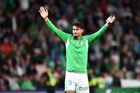 Mercato - ASSE : la vérité sur le salaire de Moueffek !
