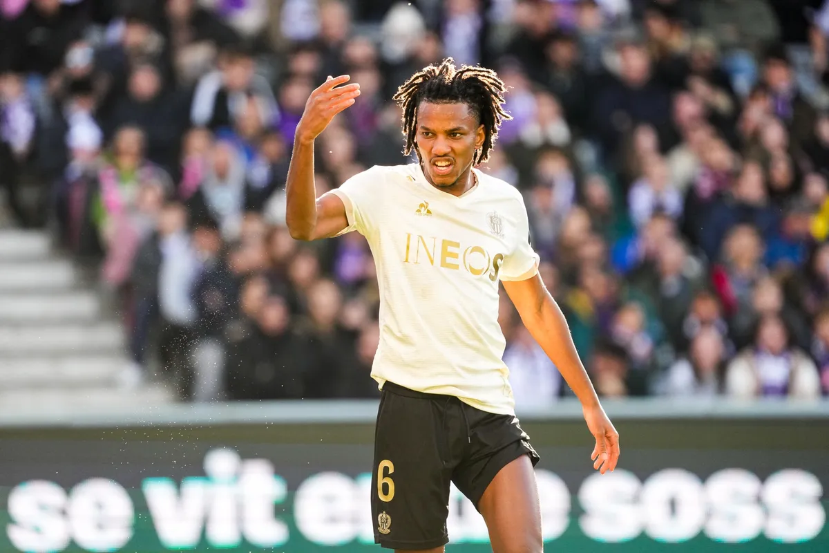 Hicham Boudaoui OGC Nice