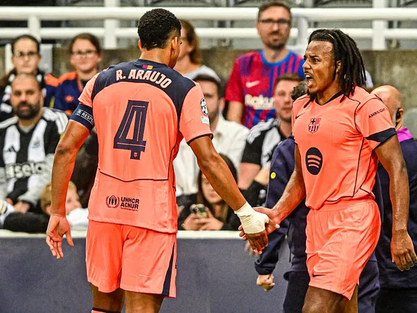 Mercato Barça : avenir scellé pour Araujo, Flick prend position sur Koundé