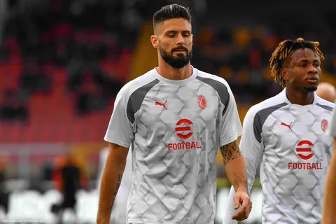 Giroud remplacé par un attaquant… 22 ans plus jeune ?