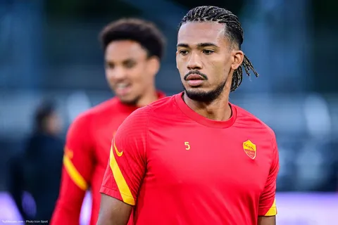 Officiel Mercato - Naples : Juan Jesus recruté en défense