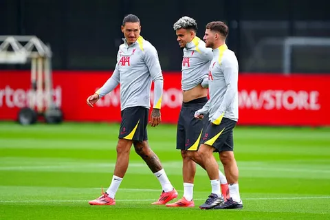 Mercato Real Madrid : les Merengue veulent jouer un mauvais tour à Liverpool avec un coup double à 154 M€