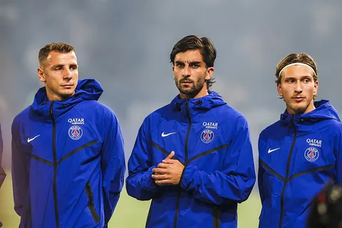 Mercato PSG : Digne menacé, réveil attendu pour Godts… Les recrues estivales face à un tournant