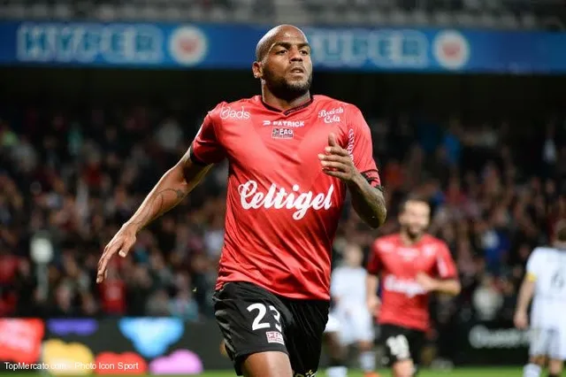 Guingamp : Briand quitte la formation bretonne (Officiel)