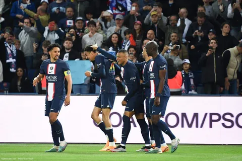 Le coup de canon de Mbappé, une descente en Ligue 2… Les Tops et les Flops de PSG-Ajaccio