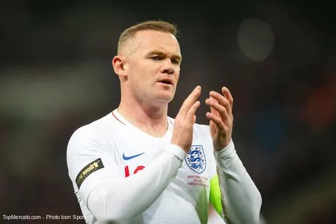 Man Utd : Rooney pense que van Gaal était meilleur que Ferguson