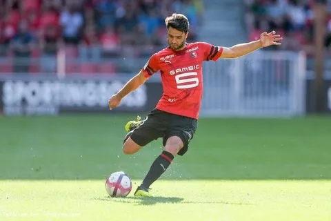 Rennes : année terminée pour Grenier (Officiel)