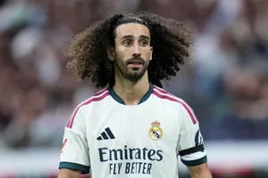 Real Madrid : le remplaçant à 50 M€ de Cucurella relance déjà la concurrence