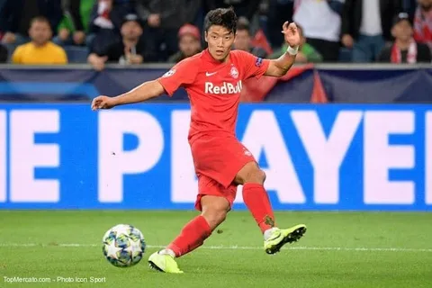Wolverhampton : un attaquant de Salzbourg en approche ?