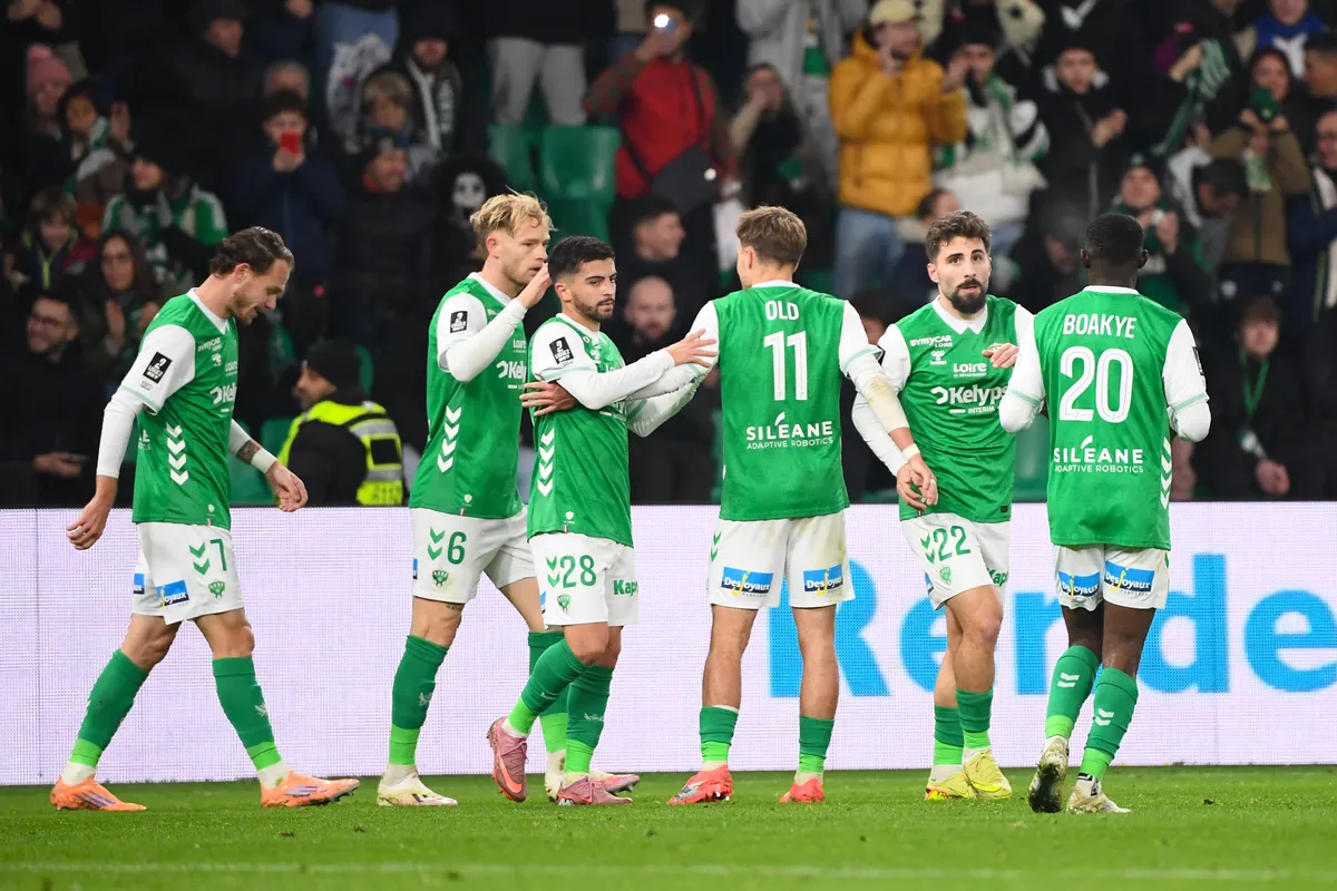 Mercato ASSE : “L’un des meilleurs joueurs avec qui j’ai joué”, Ben Old cite son chouchou favori à une future vente