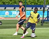 Euro 2024 : Giroud, une balle perdue pour Kanté ?