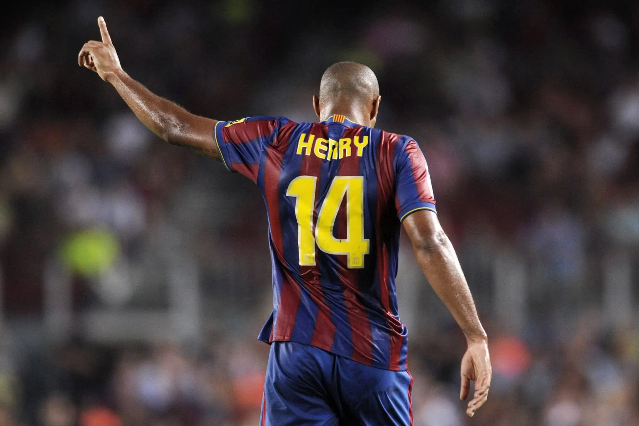 Avec lequel de ces joueurs Thierry Henry n’a-t-il JAMAIS joué au FC Barcelone ?