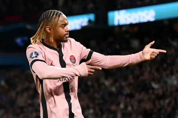 Bradley Barcola PSG Paris Saint-Germain