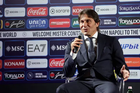 Mercato - PSG, Naples : Conte fait une annonce sur Kvaratskhelia