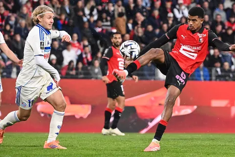 Le match Strasbourg – Rennes en DIRECT commenté (Ligue 1 – 30e journée – 19/04/2026)