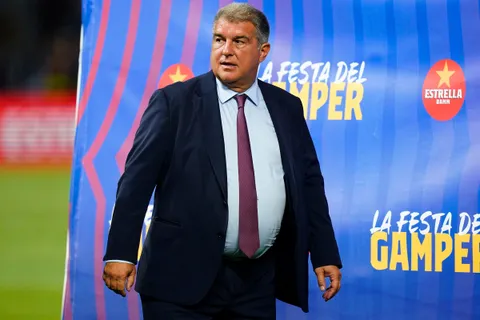 Mercato Barça : « Ils se sont fait passer pour offensés », Laporta règle ses comptes avec l’Atlético pour Alvarez