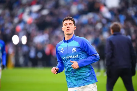 Mercato OM : une porte de sortie se confirme pour Benjamin Pavard avec un club de C1