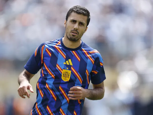 Mercato PSG, Real Madrid : “le Barça s’est renseigné pour Rodri”, un 1er prix émerge à Manchester City