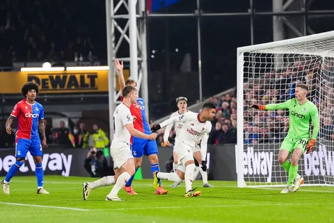 Carragher envoie une star de Manchester United à la retraite !