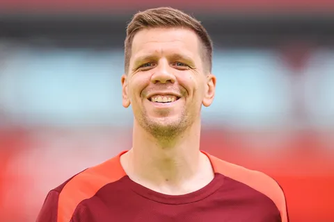 Mercato - Barça : la presse catalane se frotte déjà les mains pour Wojciech Szczesny