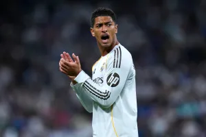 Real Madrid : Jude Bellingham confronté à une concurrence inédite pour ses débuts avec Mourinho