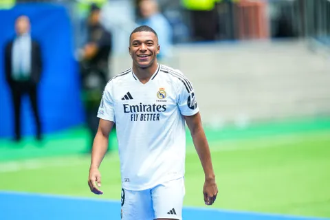 Real Madrid : à peine arrivé, Mbappé fait déjà sa loi