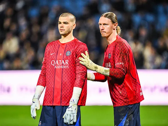 Mercato PSG : Chevalier et Safonov pas à la hauteur, Paris a 5 pistes au poste de gardien
