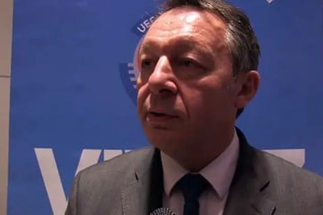 Euro 2016 : Thierry Braillard remet un jounaliste à sa place