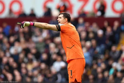 Aston Villa : Emery-Martinez, le torchon brûle !