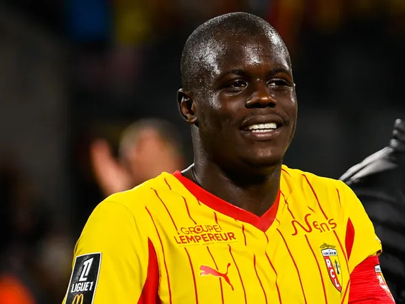 Mercato Lens : 2 destinations en pole pour Malang Sarr à l’été 2026