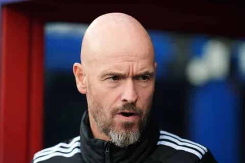 Ten Hag sur la sellette, Manchester United en contact avec un coach !