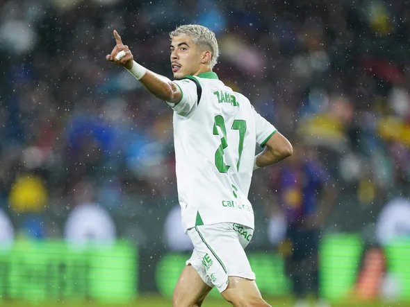 Mercato Rennes : le Racing Santander menacé, la Premier League s’attaque à Yassir Zabiri