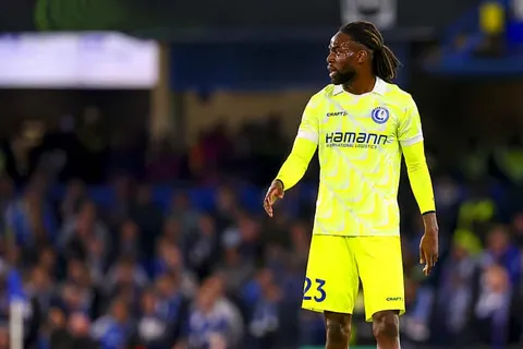 Mercato OM : un international nigérian à 0€ visé pour renforcer la défense centrale