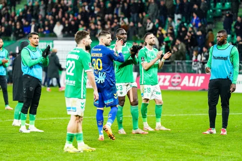 Mercato ASSE : un taulier confirme sa présence en Ligue 2