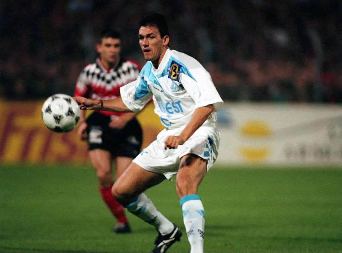 Tony Cascarino, OM