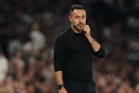 “Tout ça se dit dans le vestiaire” : De Zerbi repris de volée par une icône d’Arsenal après sa dernière sortie