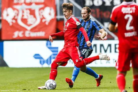 Officiel Mercato - Troyes : un ailier de Man City recruté