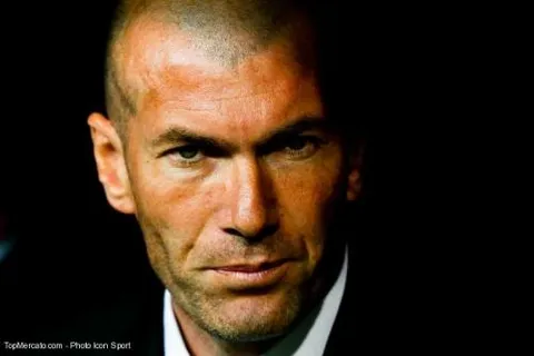 Real Madrid : Zidane clôt les débats sur son avenir