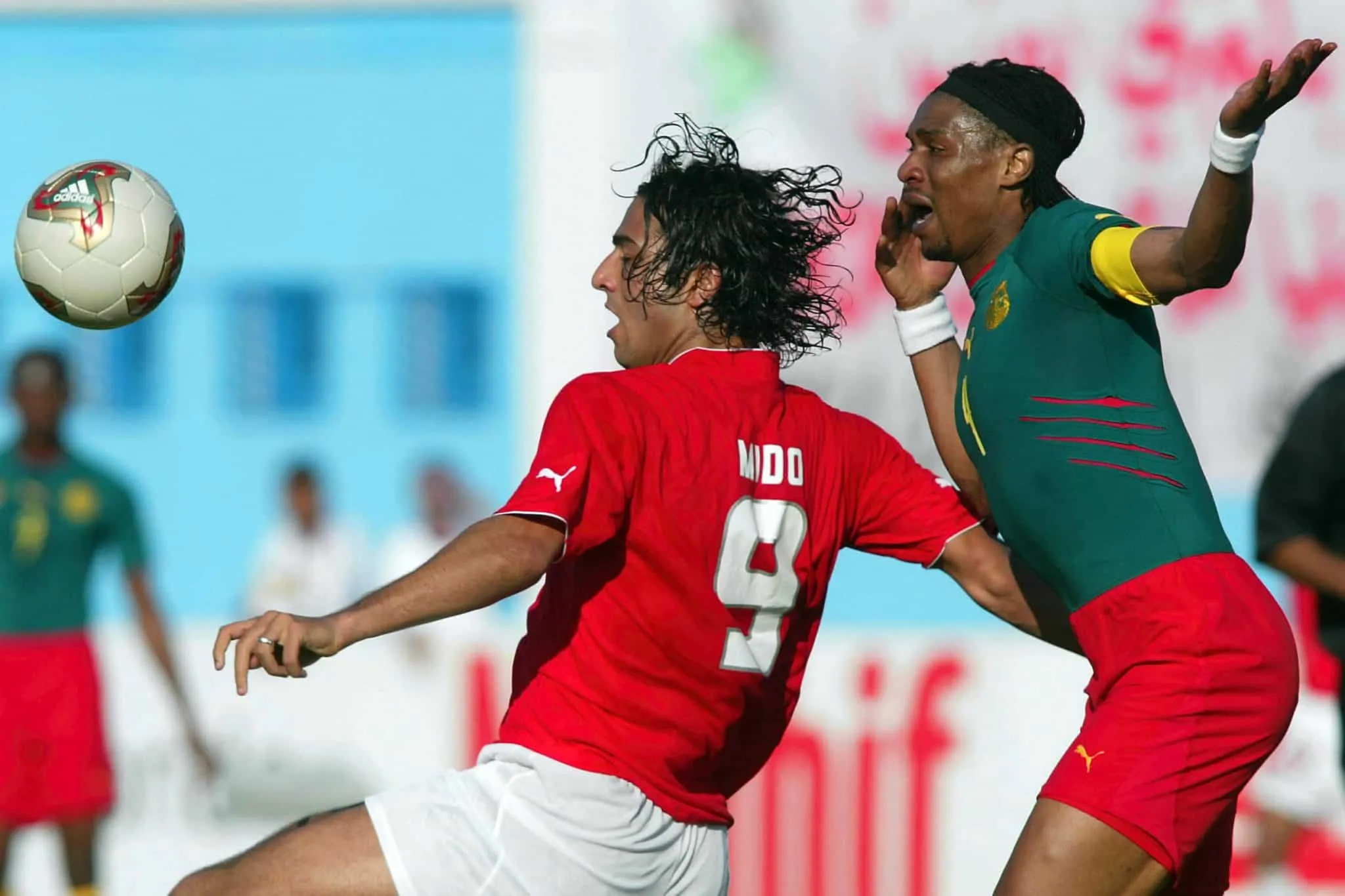 Lequel de ces maillots très originaux n’a JAMAIS existé ?