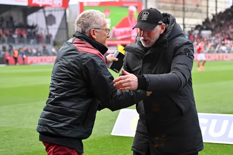 Un coach de Ligue 1 s’emporte contre l’arbitrage !