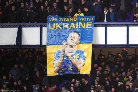 Everton : un message de soutien à l’Ukraine et Mykolenko