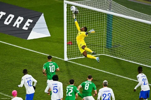 Equipe de France : L’arrêt de Maignan choque les Bleus !