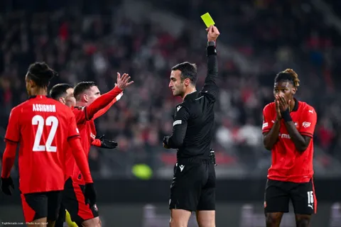 Rennes : “Moi aussi je l’ai appris”, Stéphan consterné après la défaite contre Villarreal