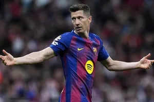 Barça : “je viens d’apprendre qu’il me reste 51 jours de contrat”, Robert Lewandowski lance son mercato