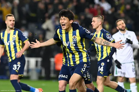 Mercato - Rennes et l’OM à la lutte pour un défenseur de Fenerbahçe