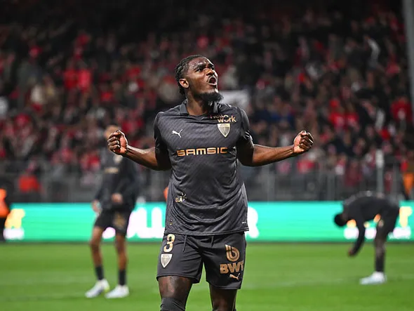 Mercato Rennes : le Torino a un sérieux concurrent pour Lilian Brassier, discussions en cours