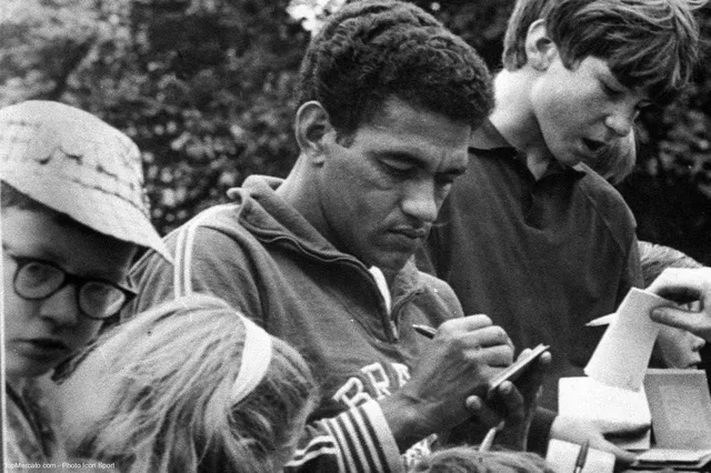 Rétro Coupe du monde : Garrincha, le dribbleur à la jambe trop courte (1962)